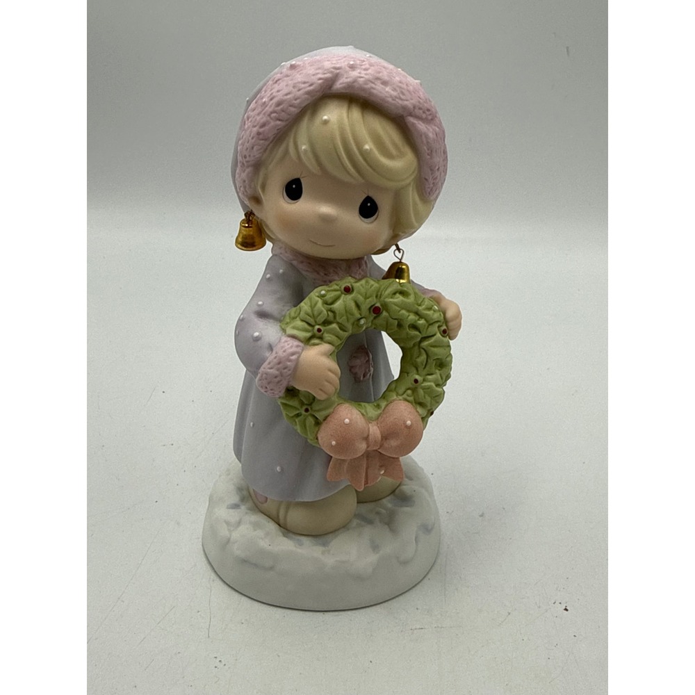 Precious Moments Merry Christ-miss Porcelain Figurine 104218 Girl Wreath 2002
